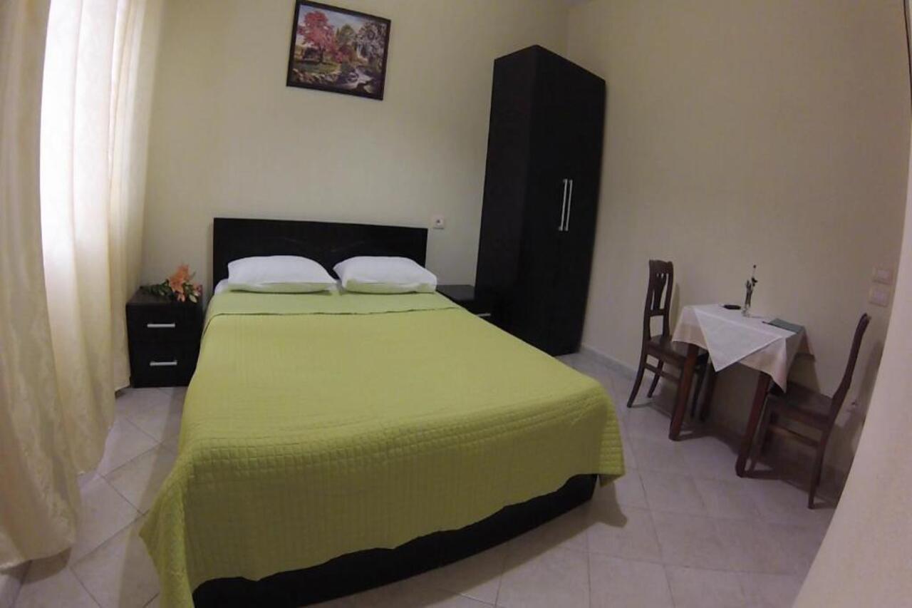 Hotel 4 Stinet Vlore Ngoại thất bức ảnh